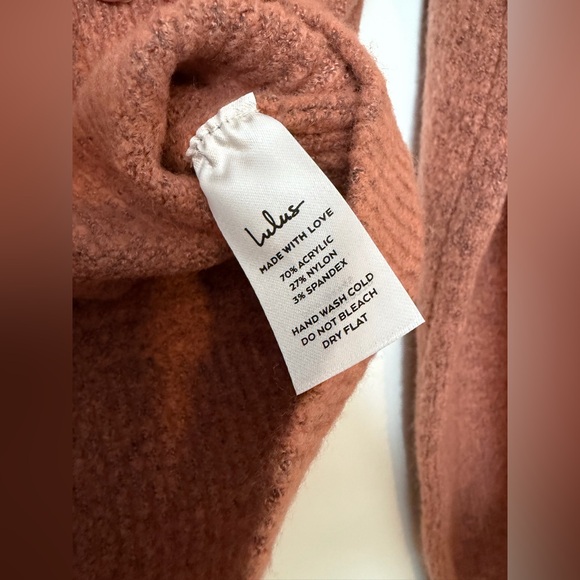 Lulu’s heather pink sweater - Picture 6 of 8